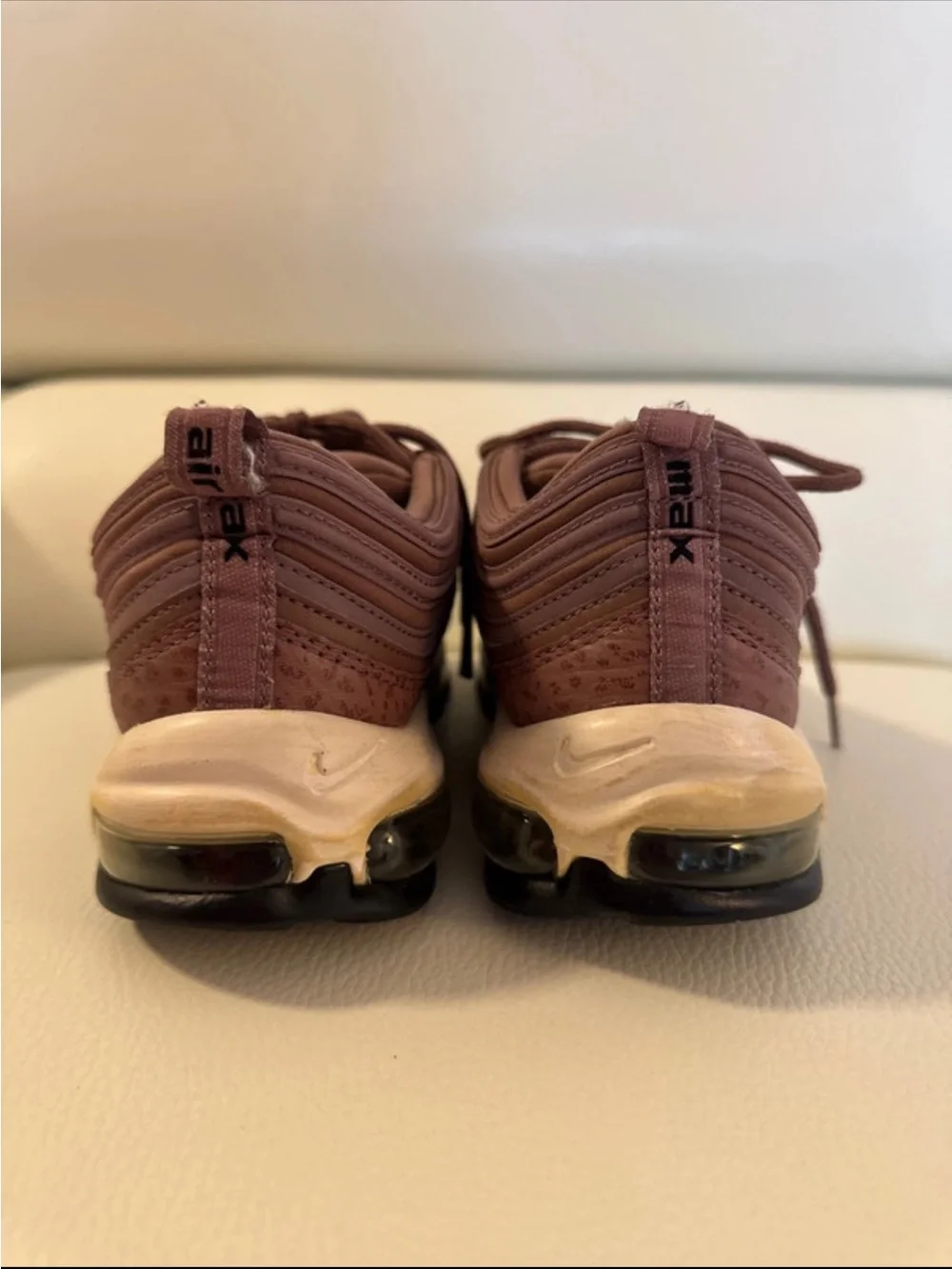NIKE WOMEN’S AIR MAX 97
